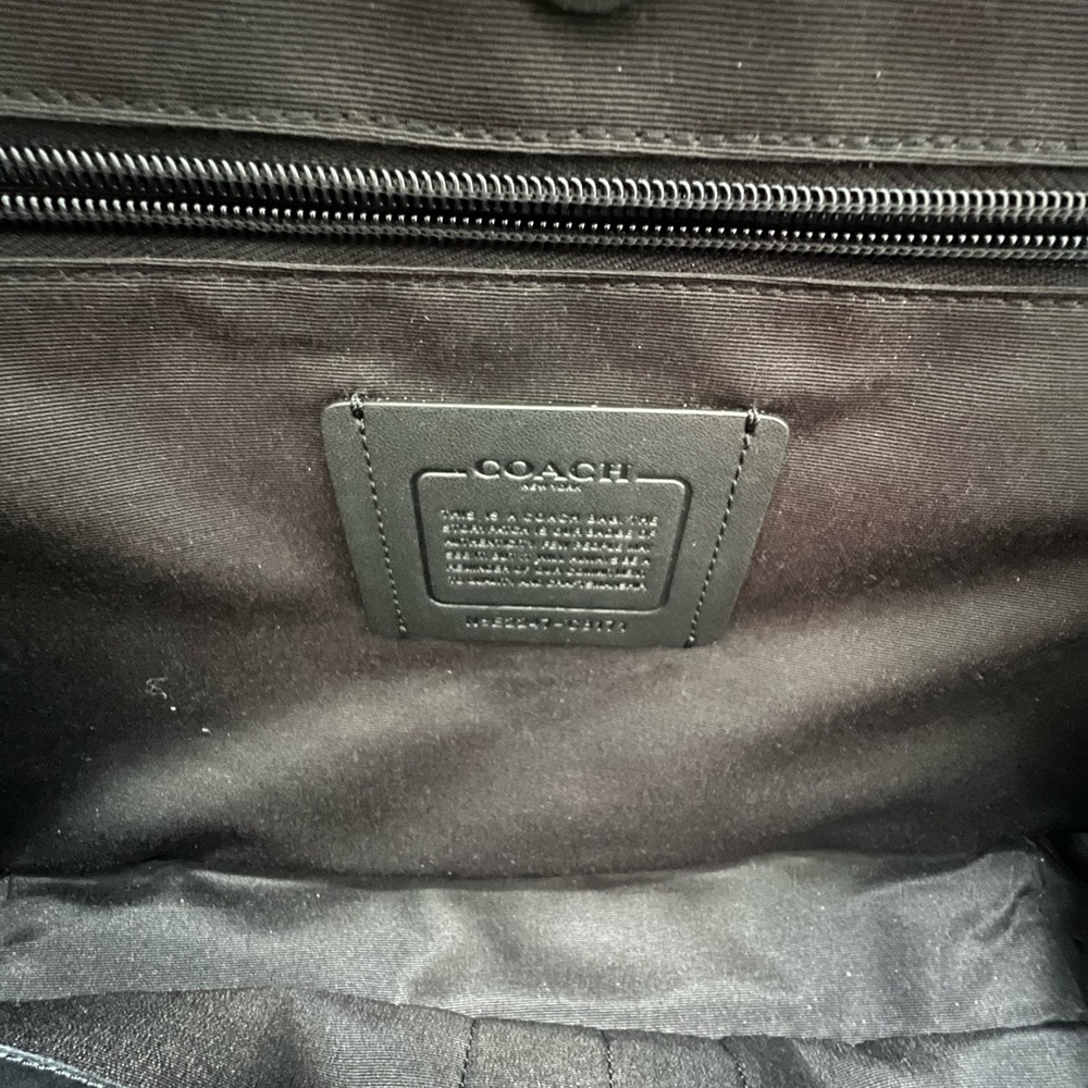 Graham Slim Brief In Signature Monogram Leather - Picture 5 of 6